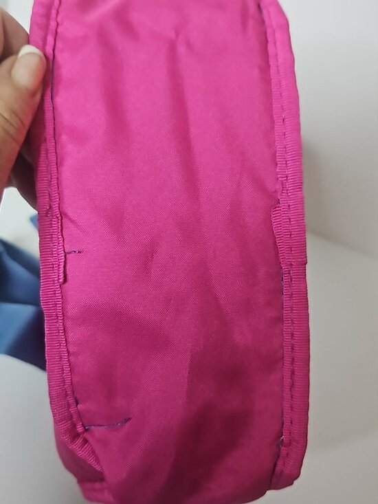 Baggallini sling bag main image 3